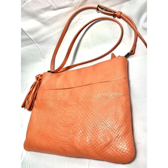 THE SAK Coral Pink Leather Snake Print Messenger Shoulder Bag Magnetic Closure - Picture 3 of 12